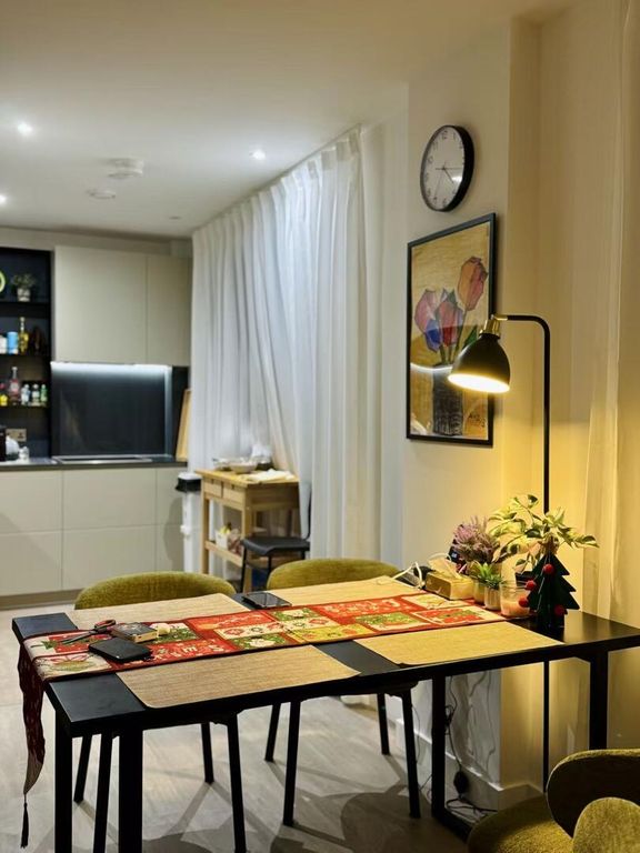 Property photo 1 of 8 Dining Room