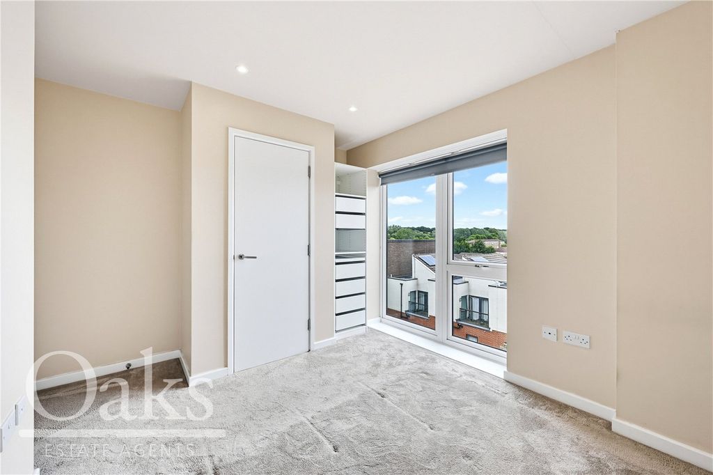 Property photo 3 of 7 Picture No. 05