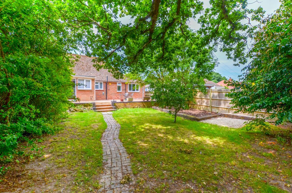 Property photo 2 of 23