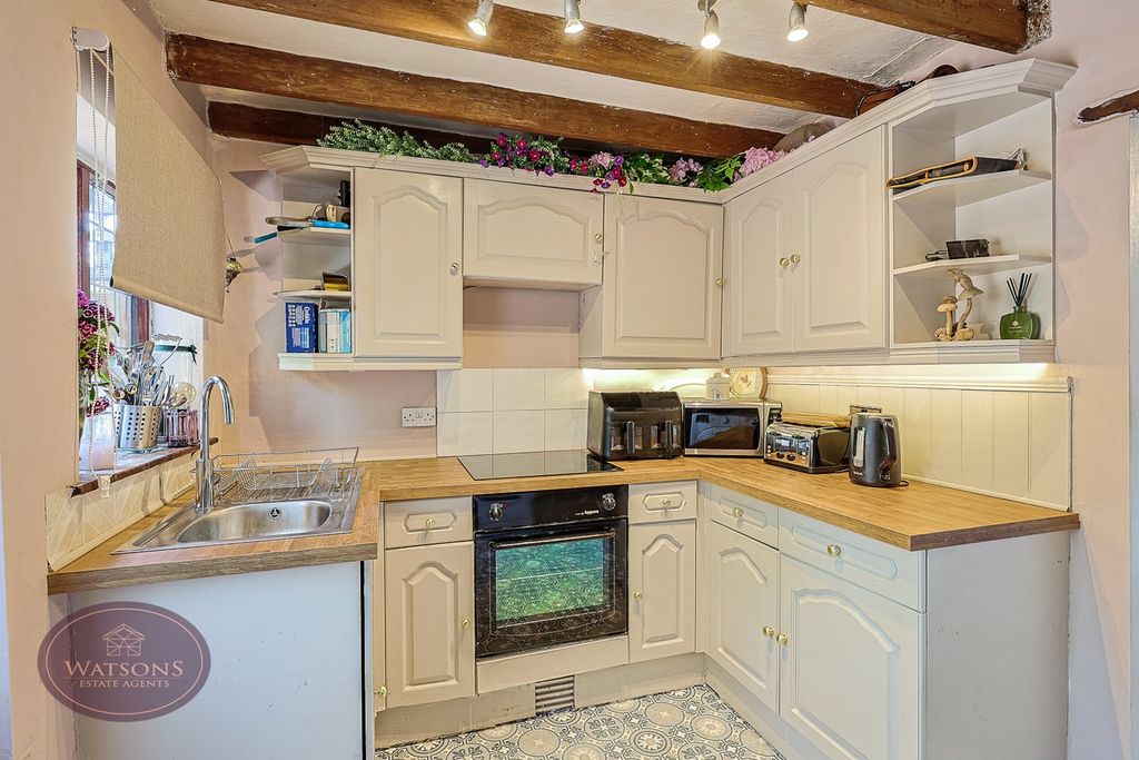 Property photo 3 of 18