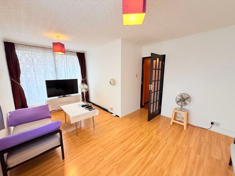 Property photo 2 of 7 Photo 2