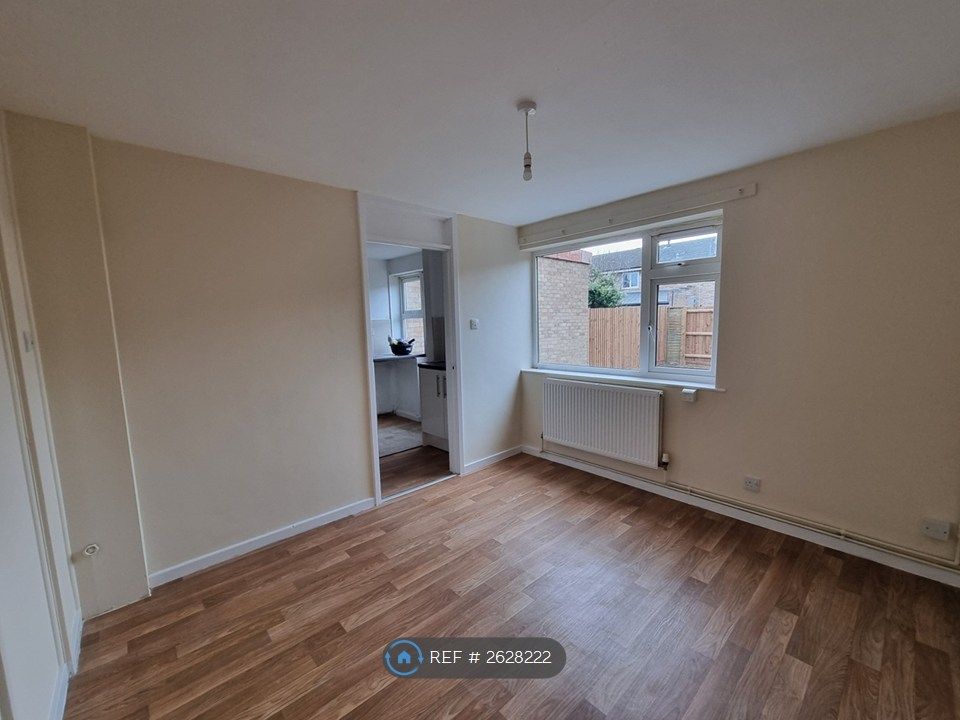 Property photo 2 of 18