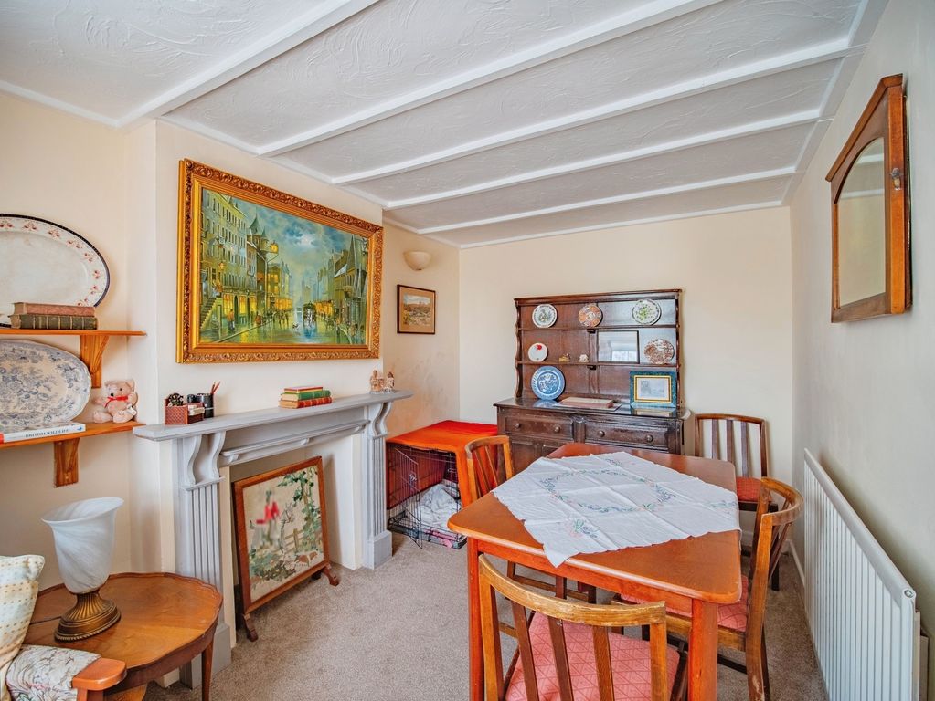 Property photo 2 of 17 Photo