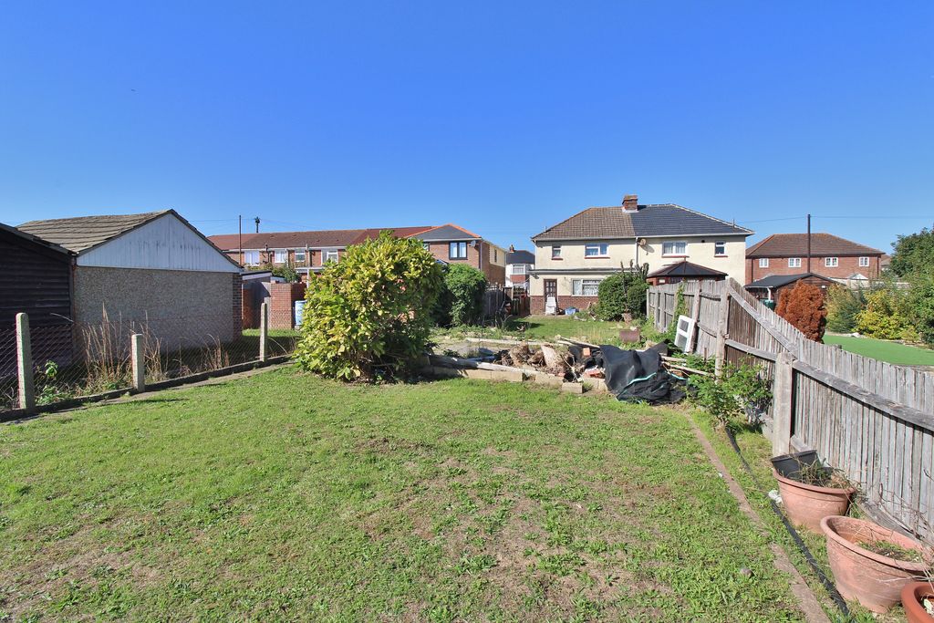 Property photo 2 of 23