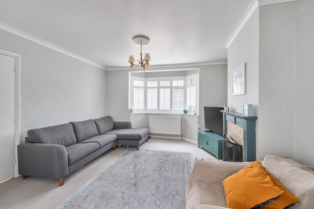 Property photo 2 of 16