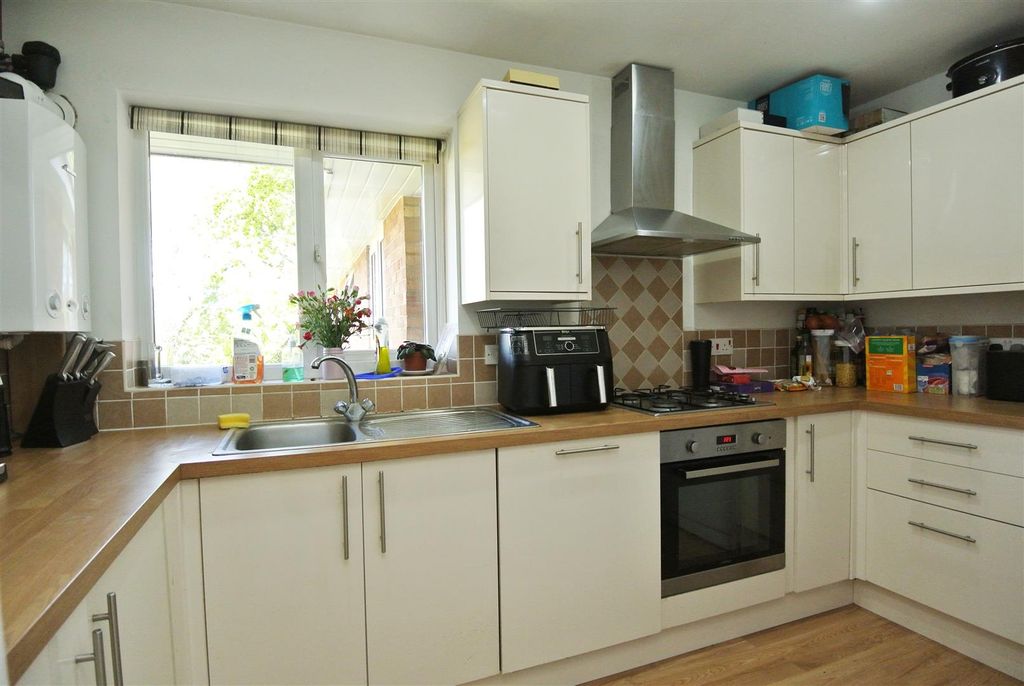 Property photo 2 of 15 Bc Kitchen.Jpg