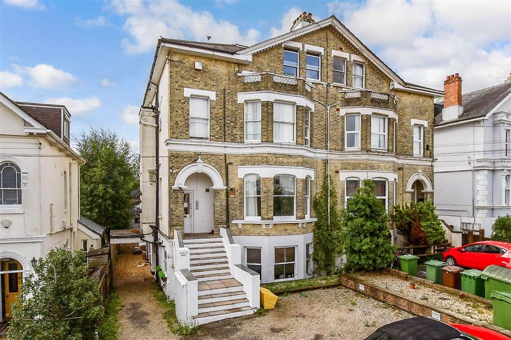 Property photo 2 of 11 External (Web)