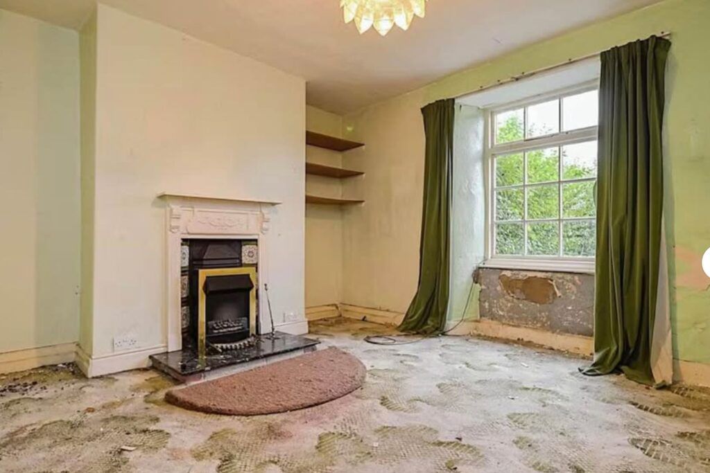 Property photo 2 of 8