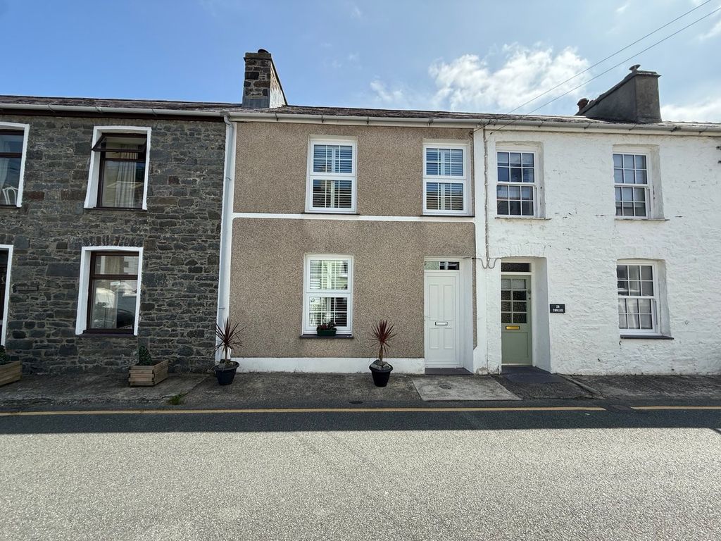 Property photo 2 of 26