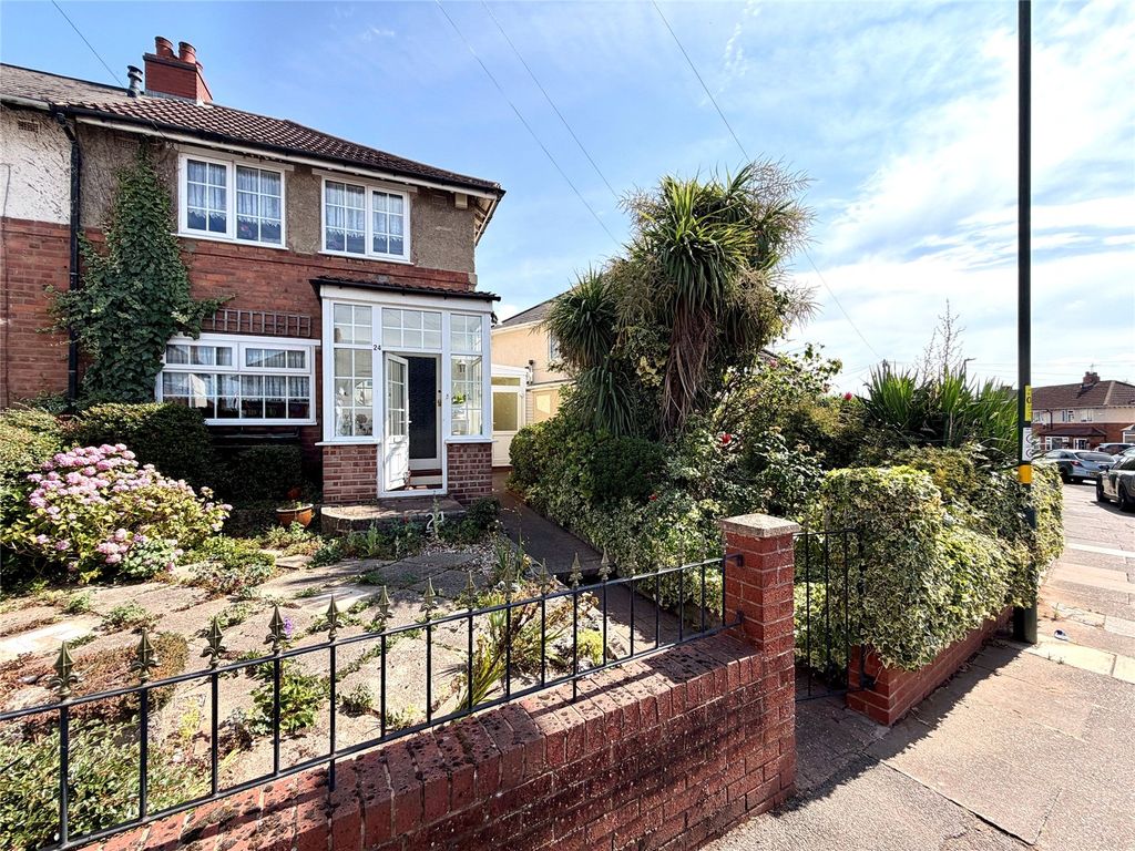 Property photo 2 of 21 Picture No. 17