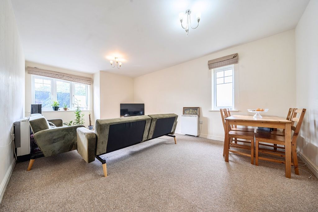 Property photo 3 of 11 Picture No. 20