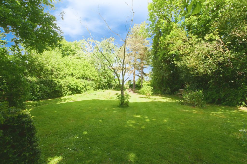 Property photo 2 of 20 Pnmb0590