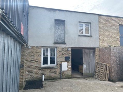 Property photo 1 of 3