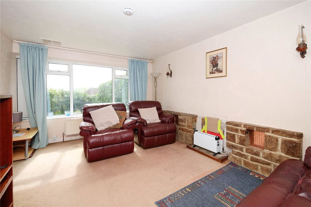 Property photo 3 of 20 Picture No. 05