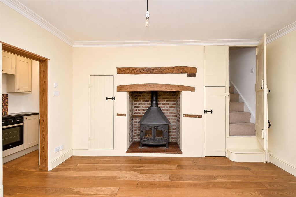 Property photo 2 of 9 8A1E678d-1832-4787-834d-339A0A44F2E9.Png