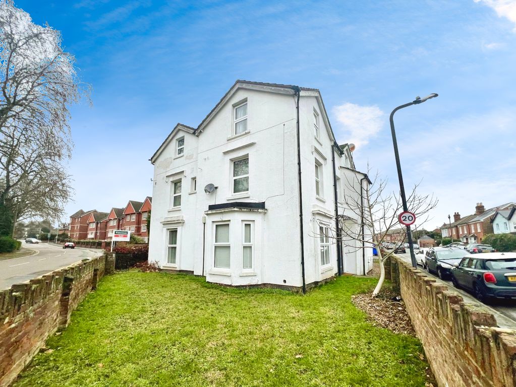 Property photo 1 of 9 Front