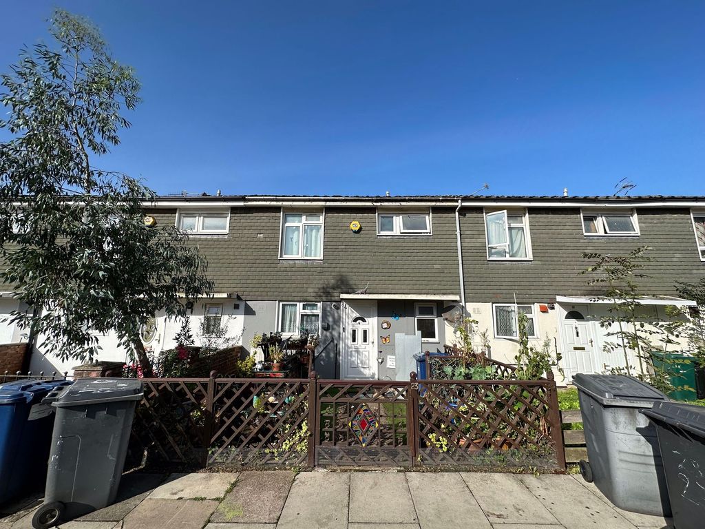 Property photo 1 of 10 External