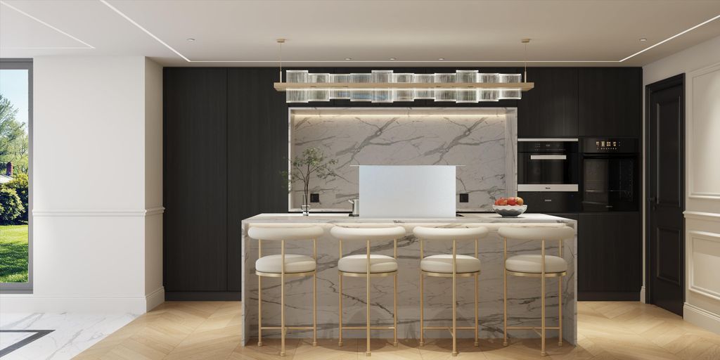 Property photo 2 of 16 Image