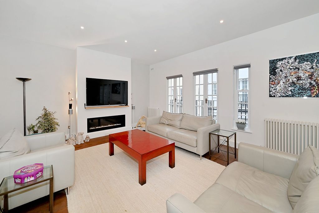 Property photo 2 of 17 Picture 2