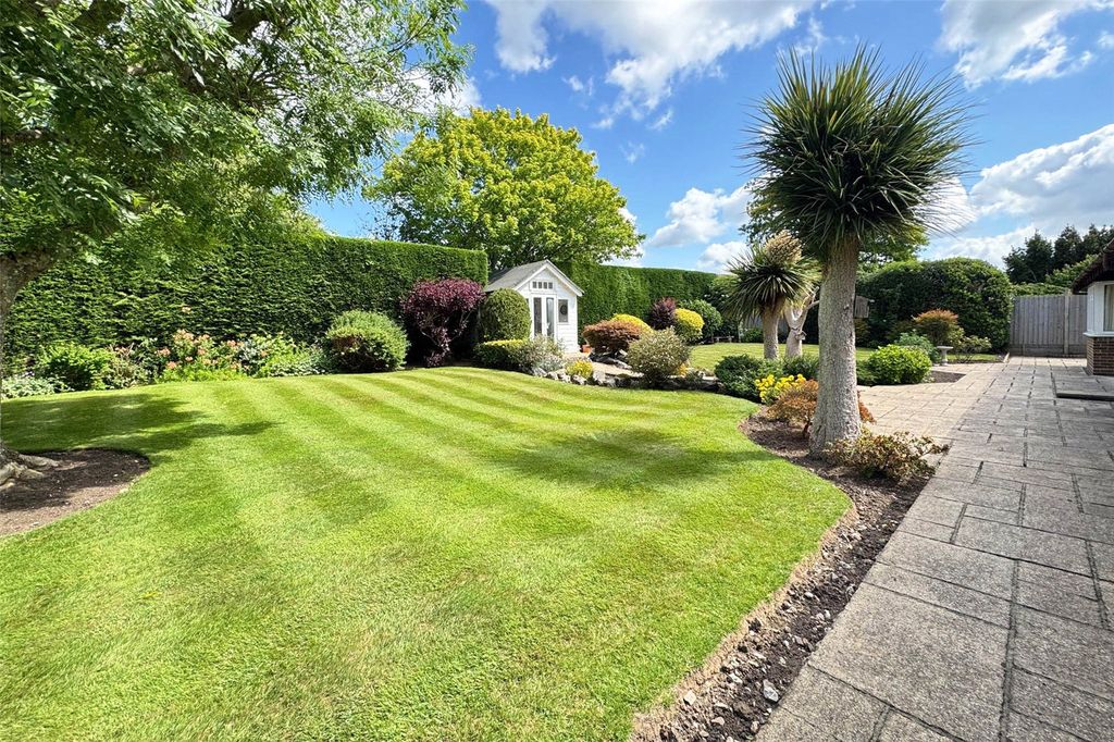Property photo 2 of 23 Picture No. 38