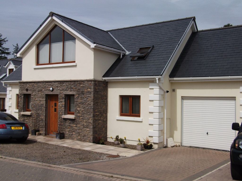 Property photo 1 of 4