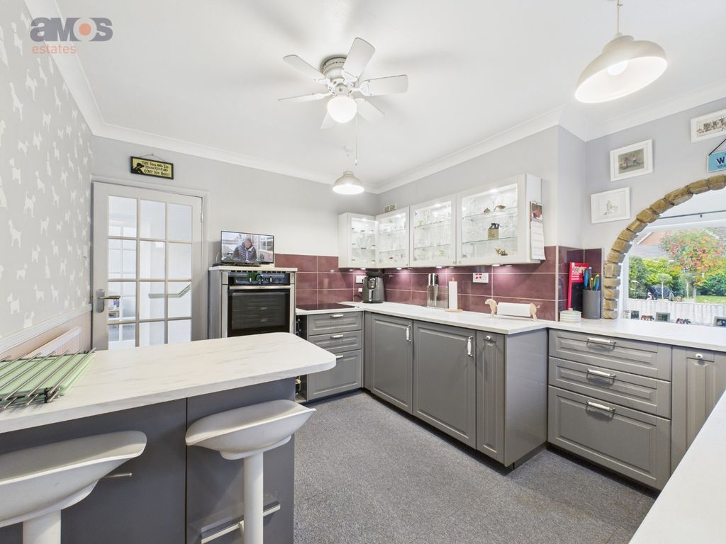 Property photo 2 of 21 4683153