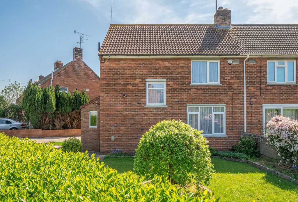 Property photo 1 of 16 1446315-1-69E9F82...