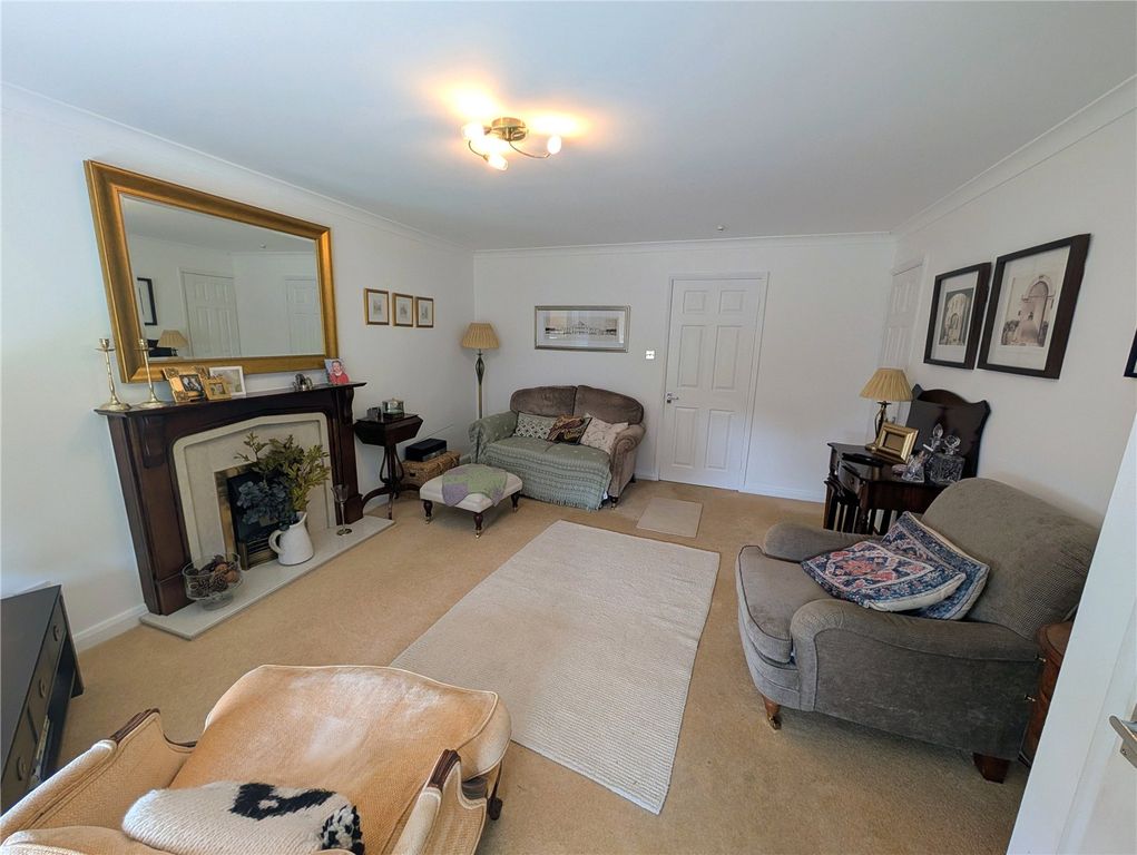 Property photo 2 of 13 Picture No. 02