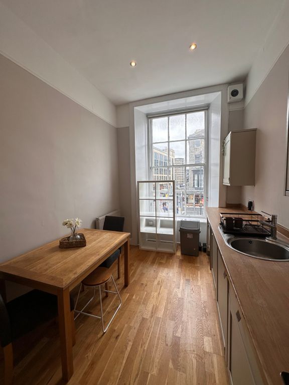 Property photo 3 of 18 Photo 3