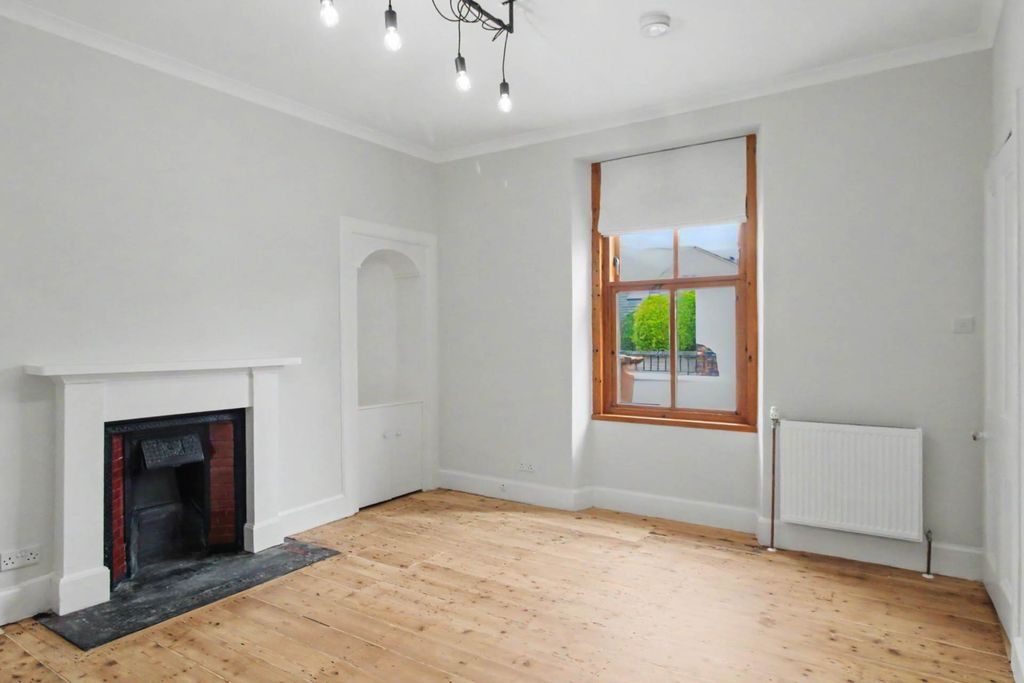 Additional image 3 of 1 bed semi-detached house to rentSociety Street, Nairn IV12