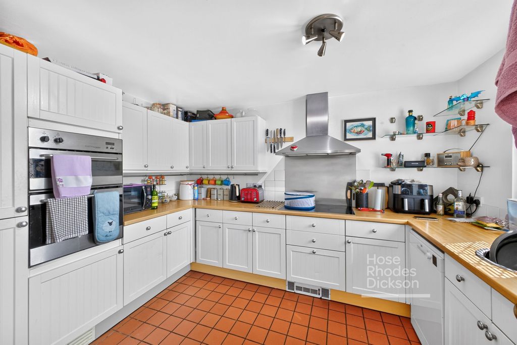 Property photo 2 of 13 Pbox-Img.Jpg