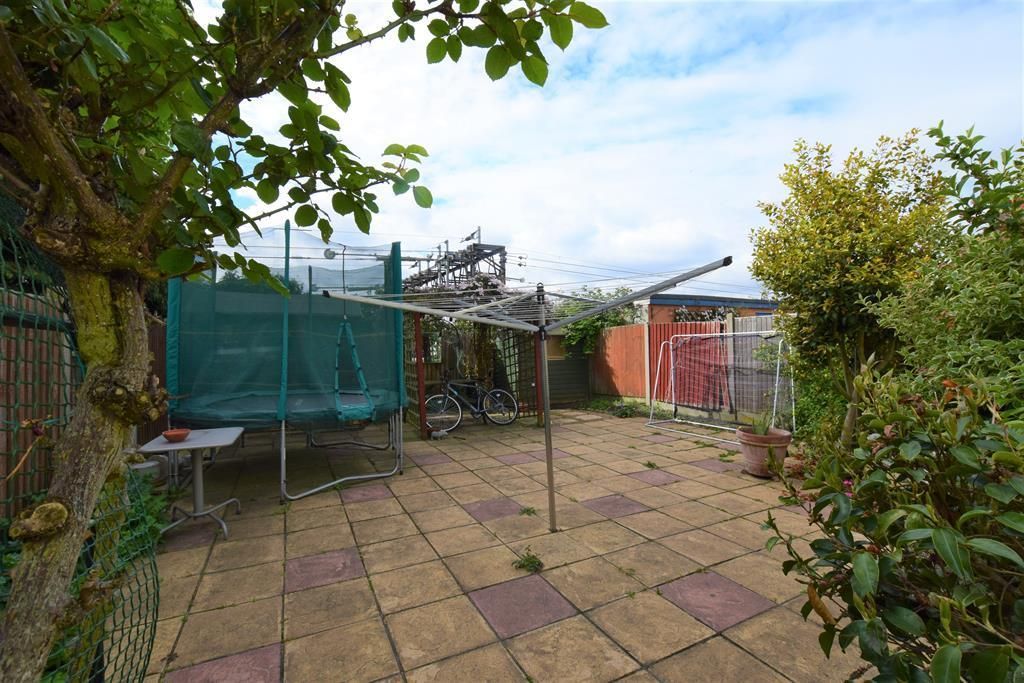 Property photo 3 of 11 Gallery