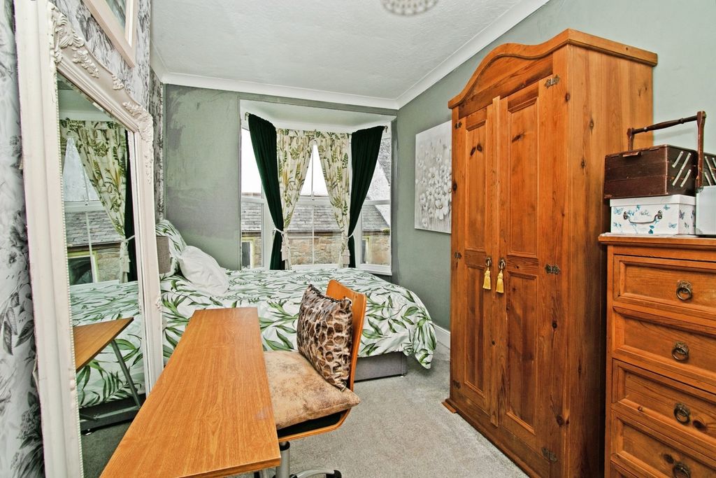 Property photo 3 of 24 Pbox-Img.Jpg