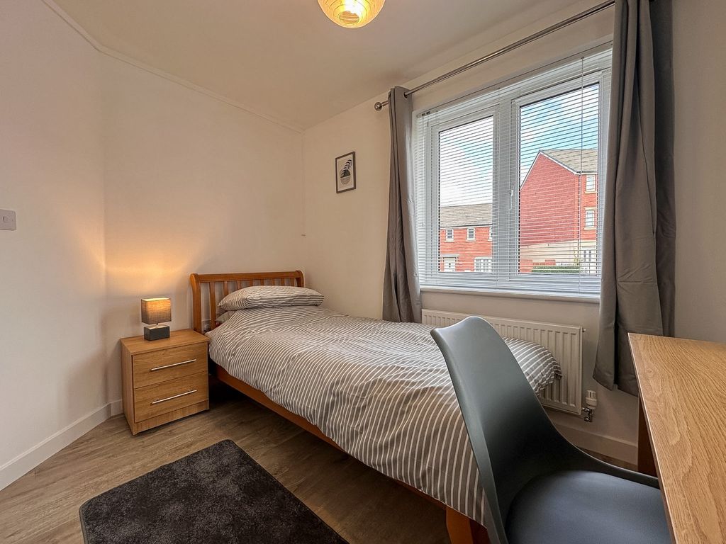 Property photo 1 of 12 5113950
