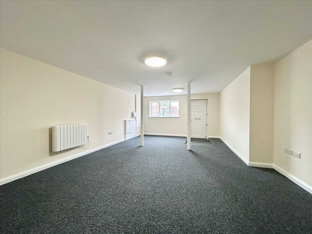 Property photo 2 of 5 Tenancy Information