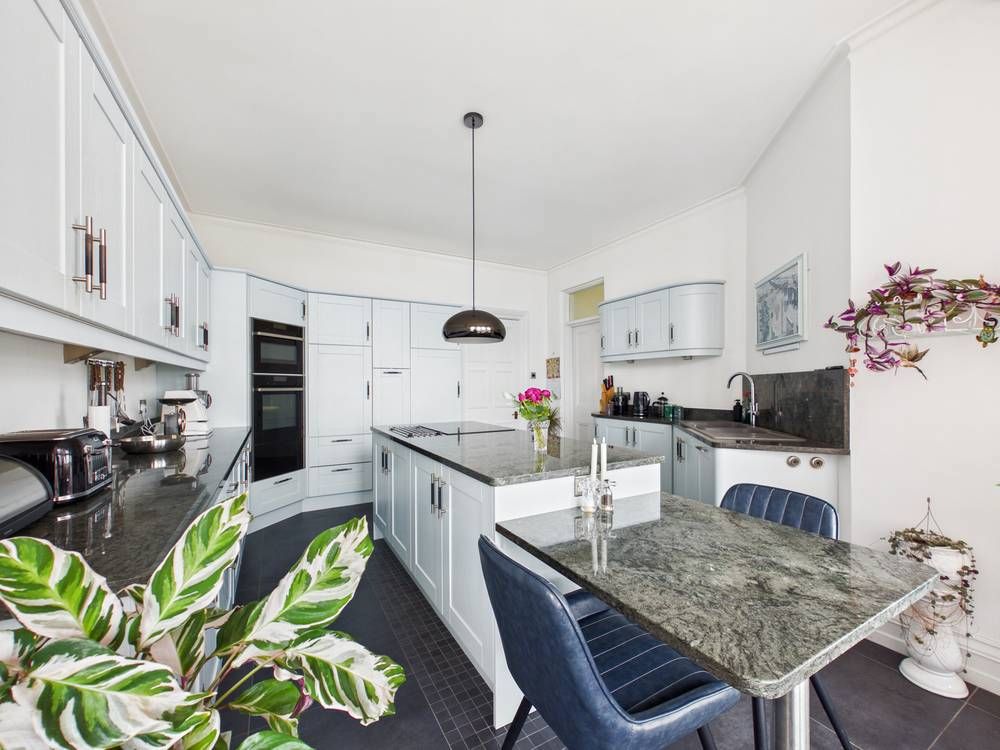 Additional image 18 of 3 bed flat for saleCobbold Road, Felixstowe, Suffolk IP11