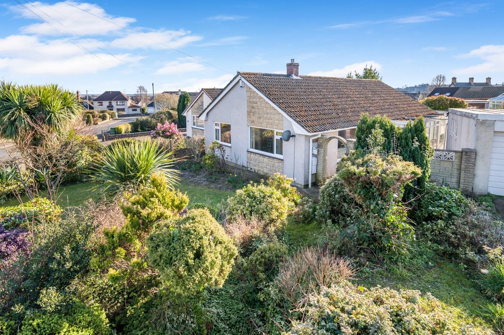 Property photo 1 of 25