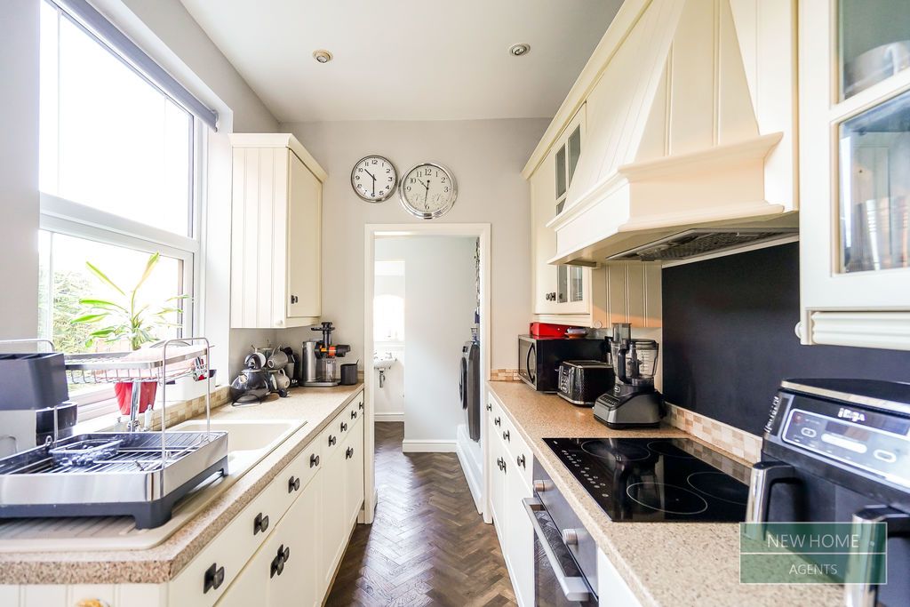 Property photo 2 of 18 Photo 10