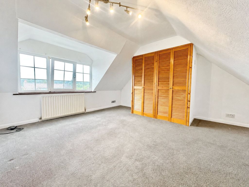 Property photo 3 of 8 Picture No. 06