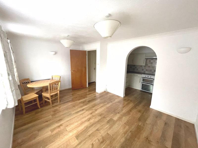 Property photo 2 of 12 Photo 12