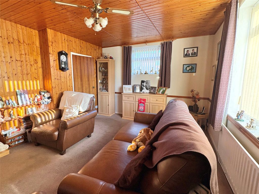 Property photo 3 of 15 Picture No. 18