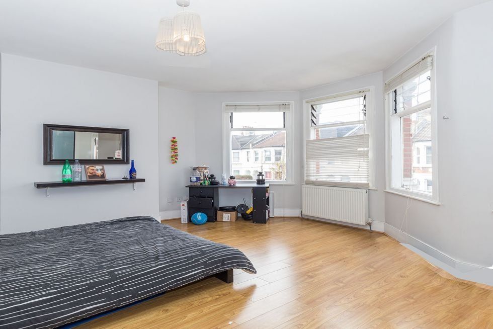 Property photo 1 of 11