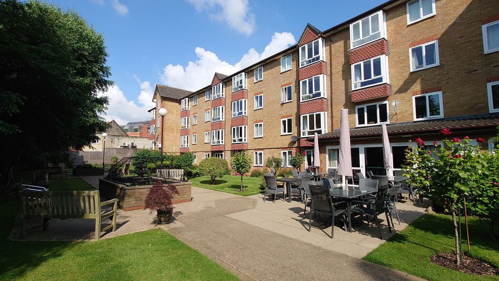 Property photo 2 of 7