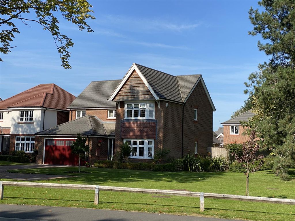 Property photo 2 of 18 Outside