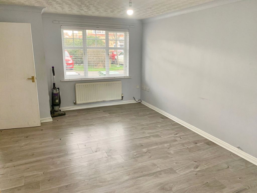 Property photo 2 of 16 Picture No. 09