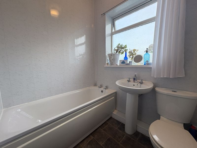 Property photo 3 of 6 Photo 2