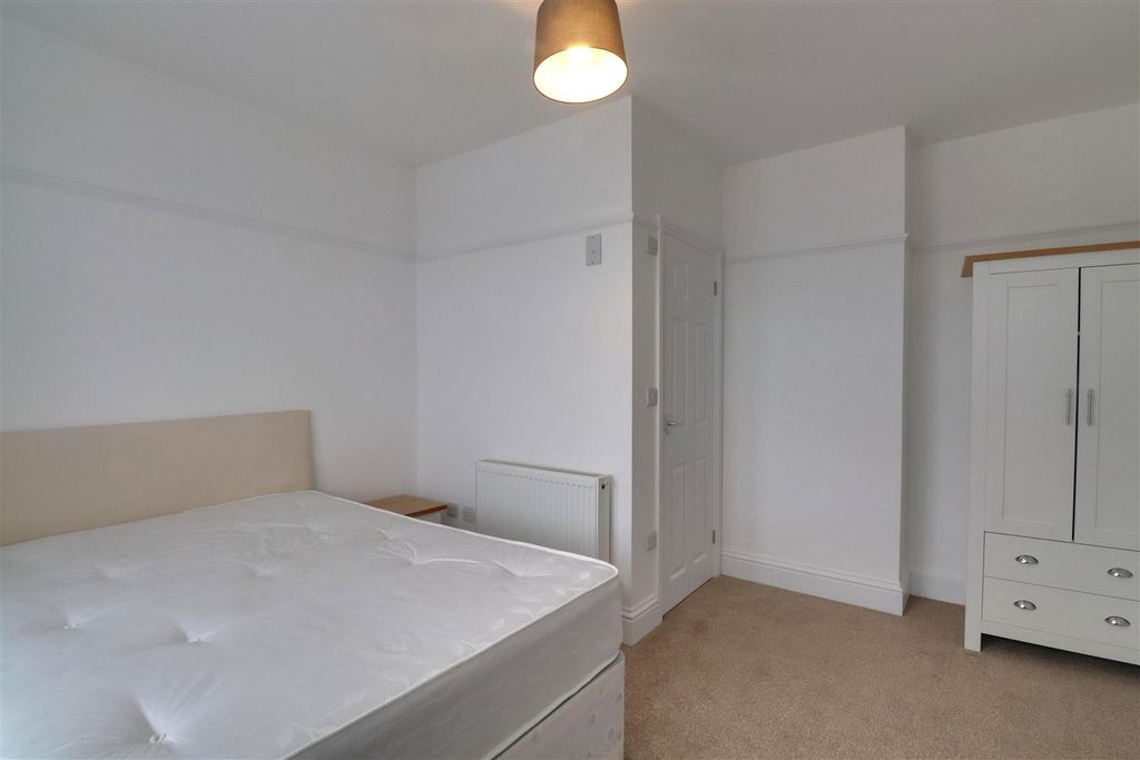Property photo 2 of 19 R1.Jpg