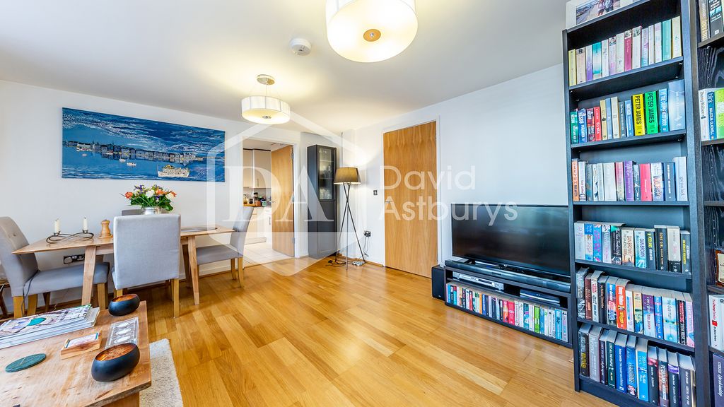 Property photo 2 of 11