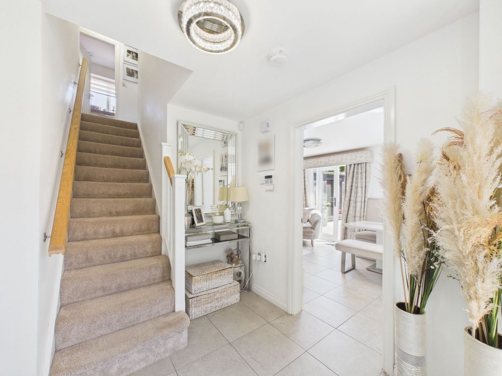 Property photo 2 of 38