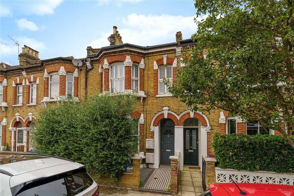 Property photo 2 of 12 External